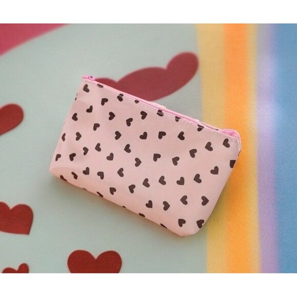 Handbags - Small Hearts Zipper Makeup Bag